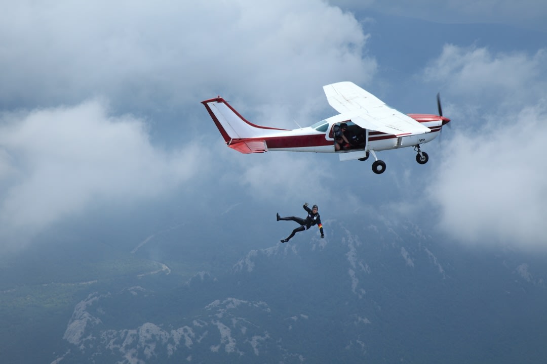 tandem skydiving in Belgium