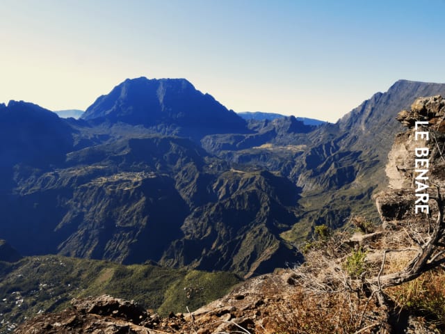 Randonnée guidée au sommet du Grand Bénare à La Réunion - Image 2