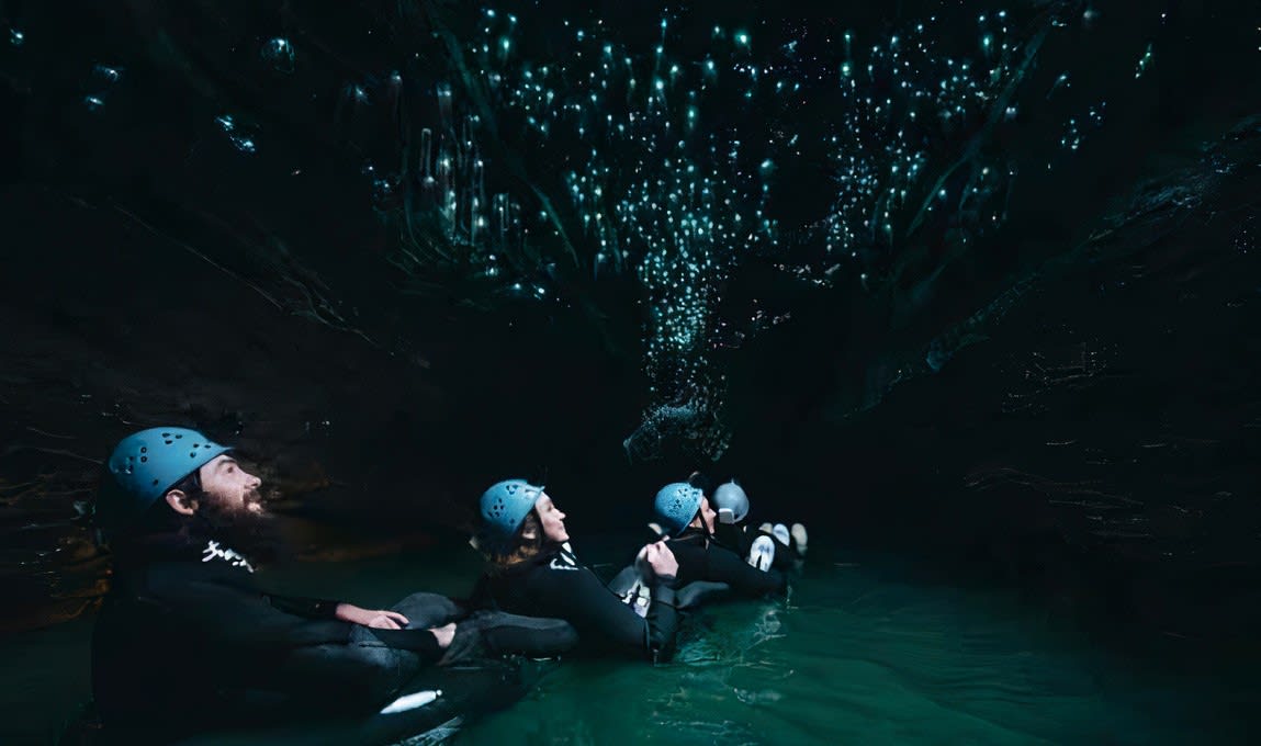 Yeni Başlayanlar İçin Mağaracılık, waitomo glowworm mağaraları yeni zelanda