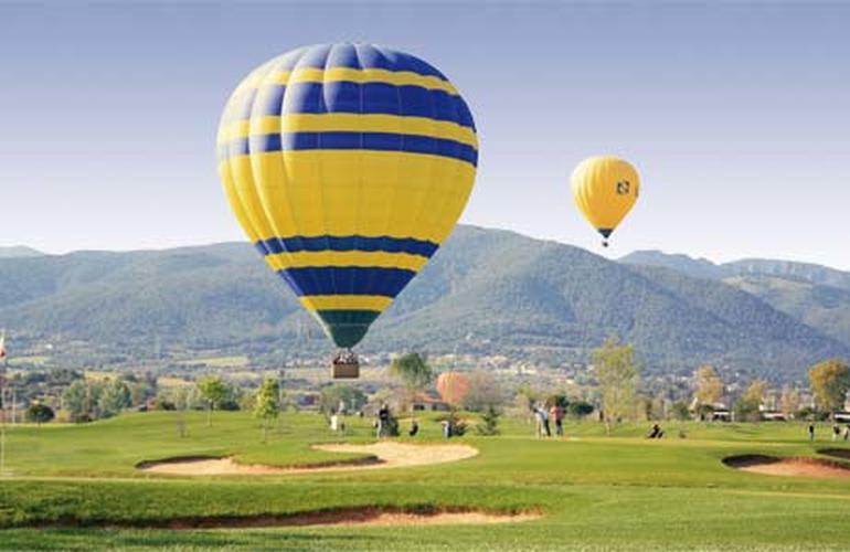 hot air balloon flight barcelona