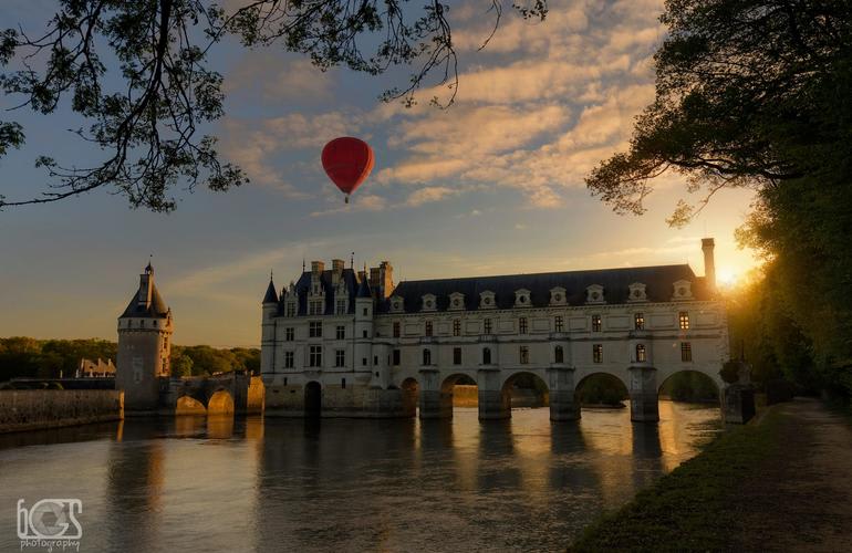 Heißluftballon in Chenonceaux