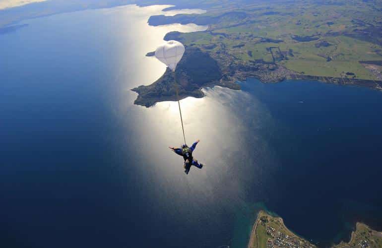 Skydiving in Taupo