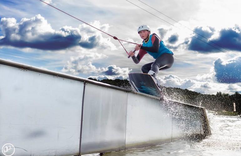 Campamento de wakeboard en el lago de Féronval