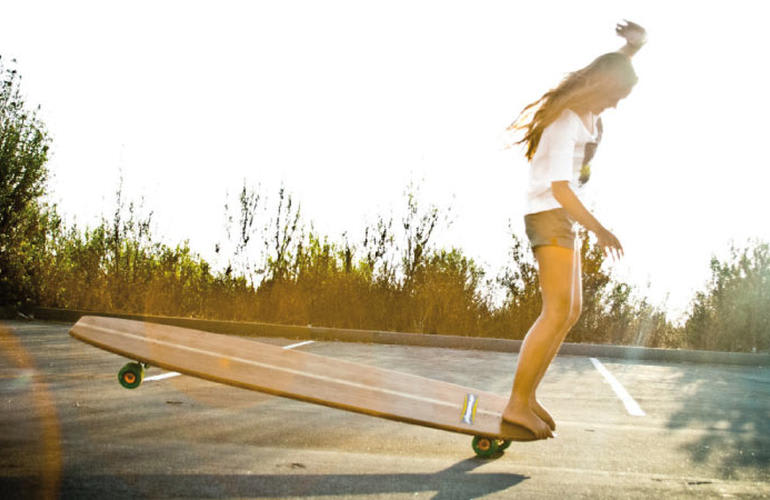 Skateboarding Longboarding