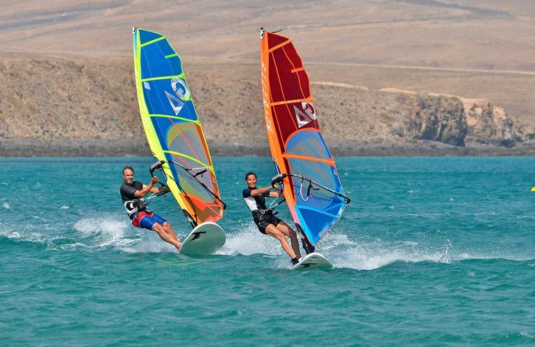 Kitesurf and windsurf in Fuerteventura