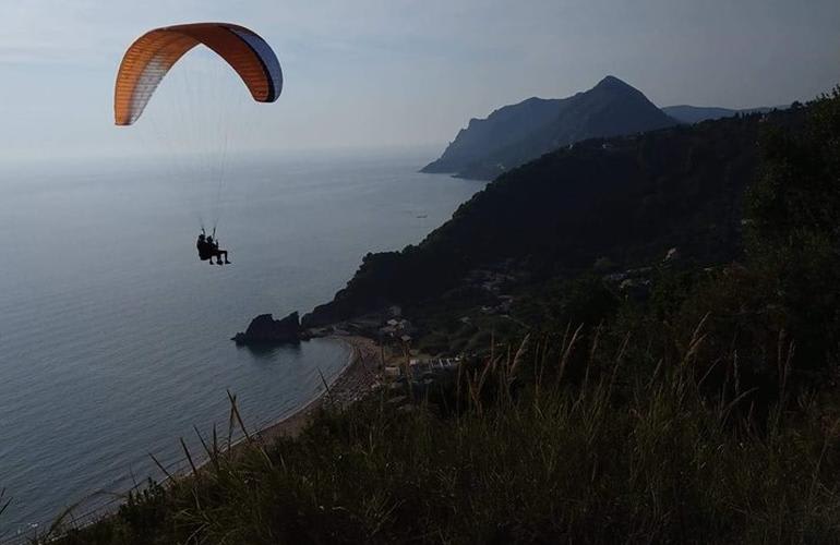 Gleitschirmfliegen Korfu