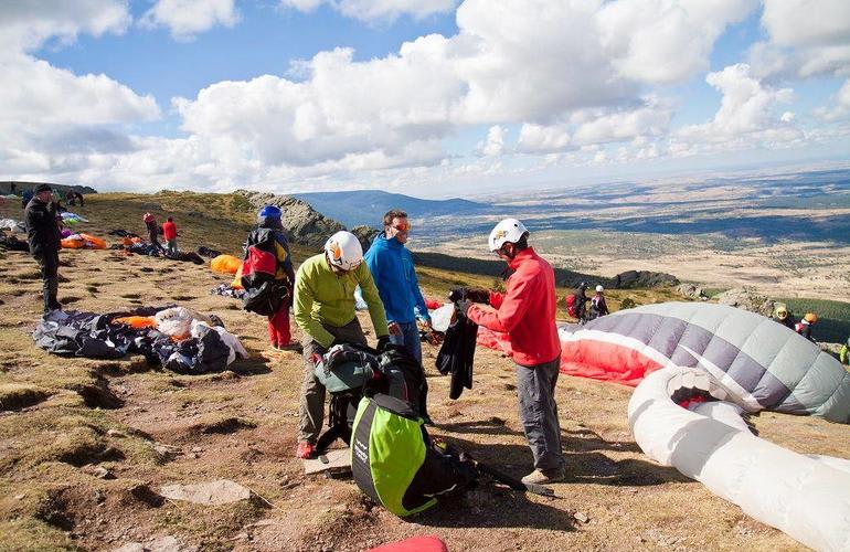 Paragliding