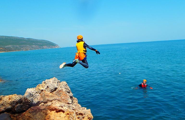 Coasteering dans le parc national d'Arrábida