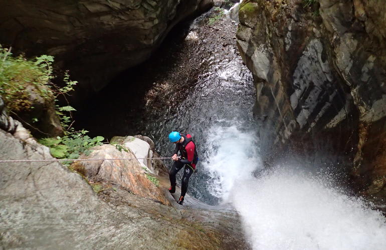 Canceigt-Schlucht und Bious Ossau Tal Pyrenäen Canyoning