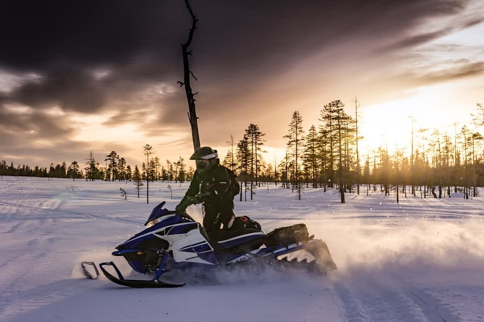 Schneemobilfahren in Tromsø