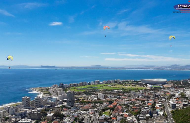 Parapente au Signal Hill - 1 des activités à faire au Cap