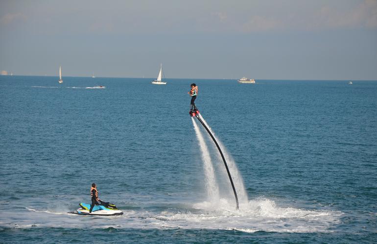 Flyboard à Nice - 3ème des activités inhabituelles à faire au printemps