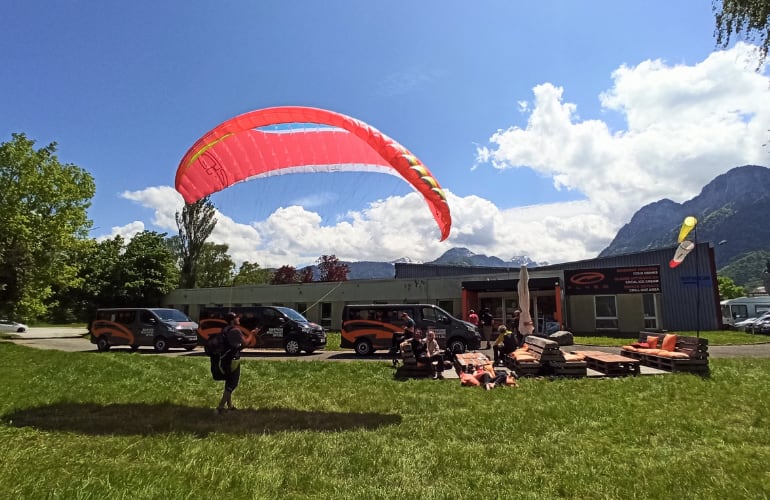 Aire de préparation de l'école de Parapente Flyeo