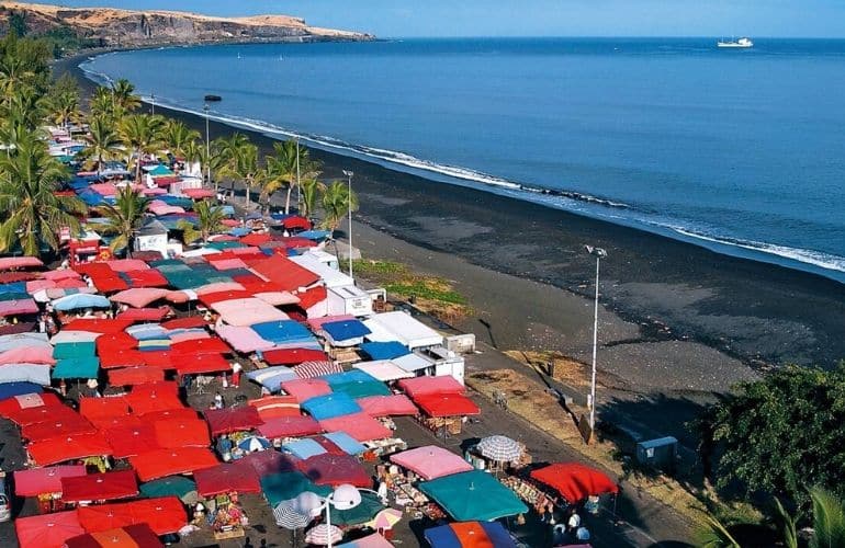 The market in Saint Paul, Réunion