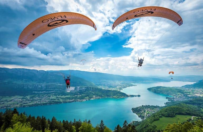 paragliding flight over Lake Annecy