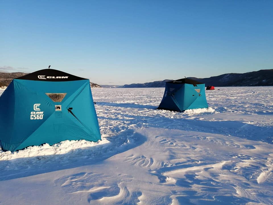 Pêche sur glace à Sainte Rose du Nord