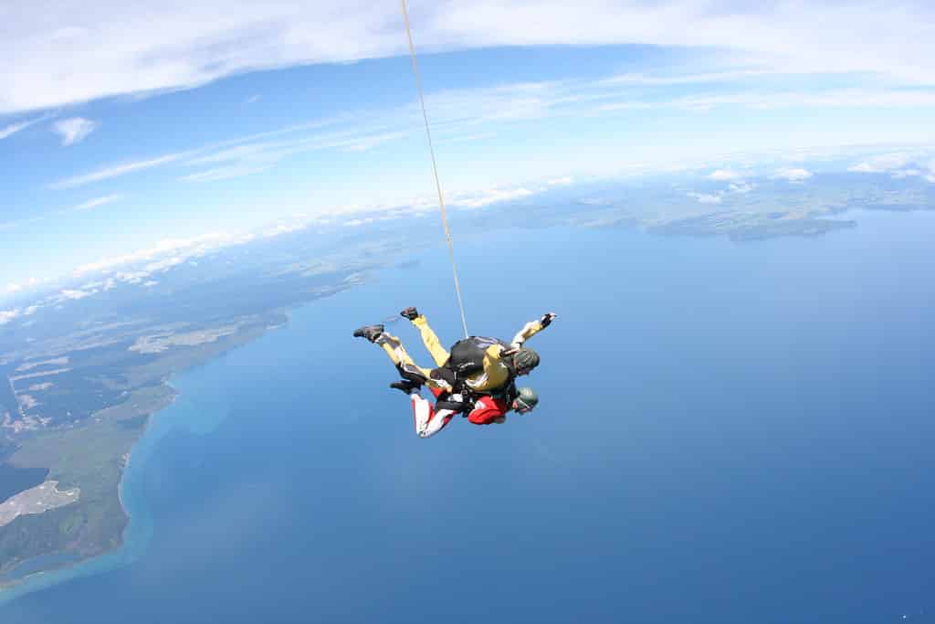 Saut en parachute au lac Taupo