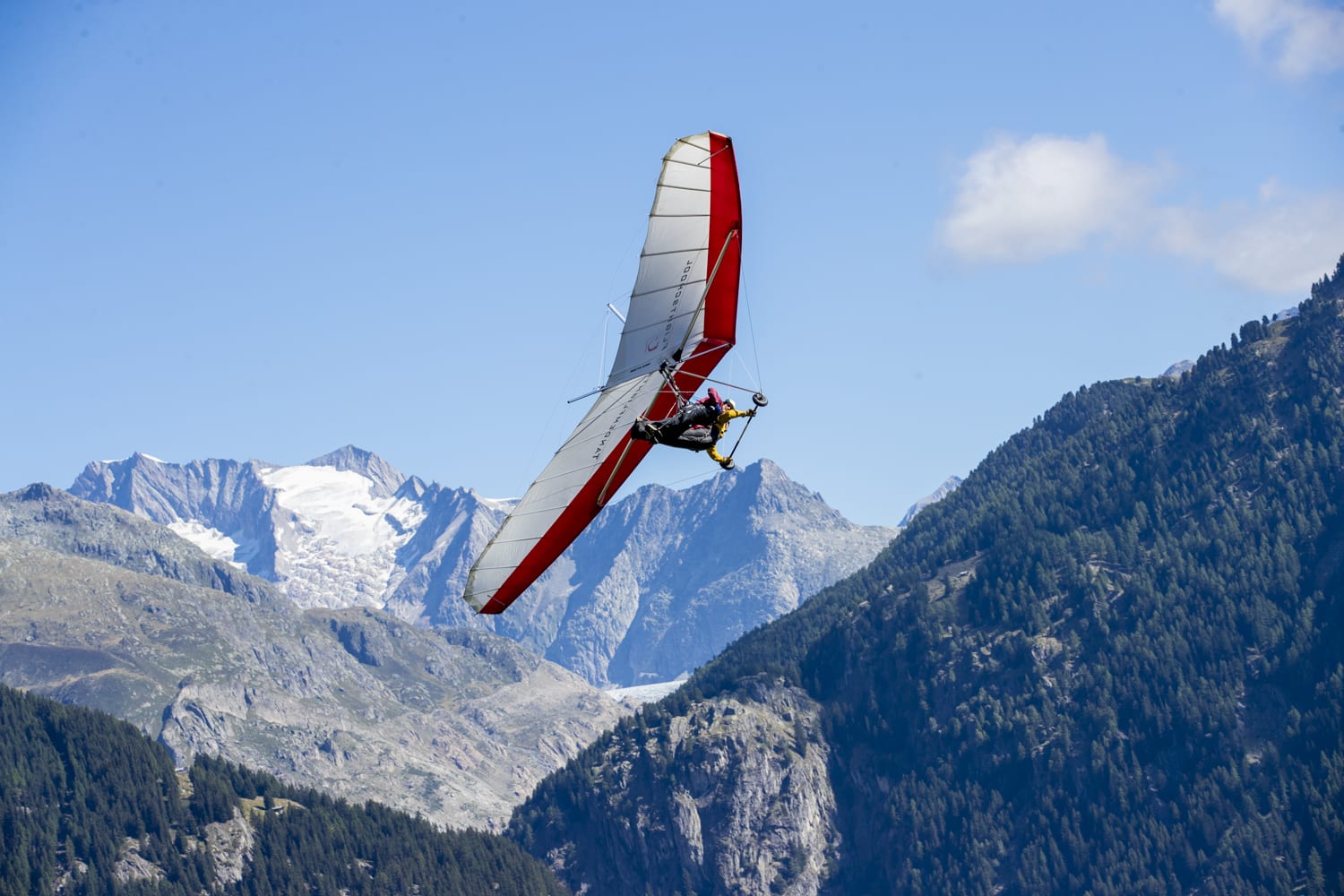 What S The Difference Between Paragliding And Hang Gliding BLGQMG