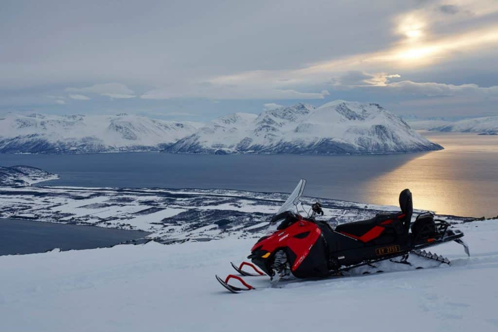 Snowmobiling in Lyngen Alps