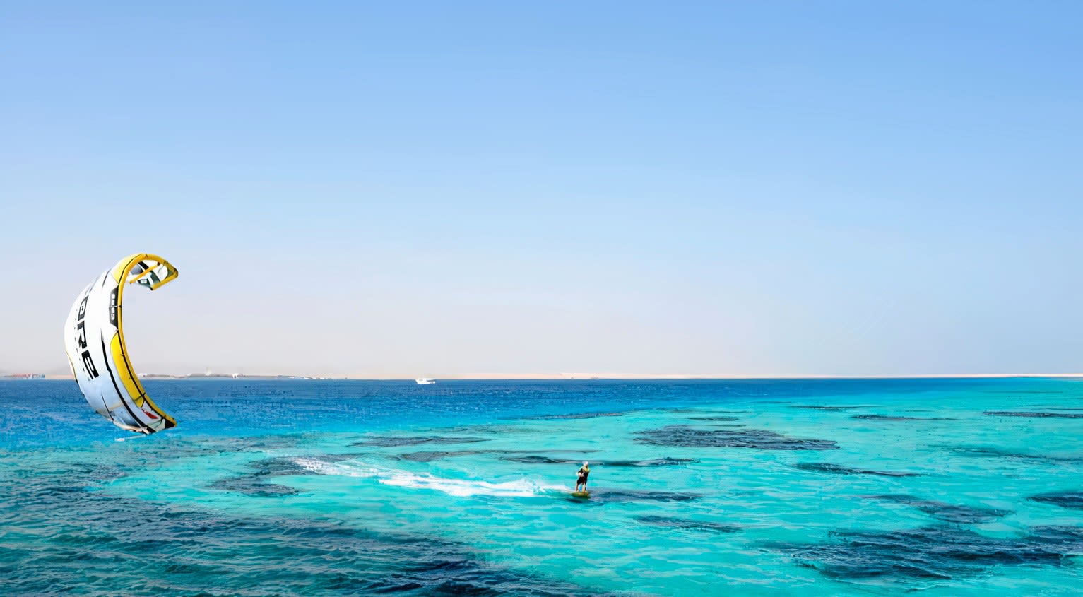 Kitesurfer in Soma Bay, Egypt