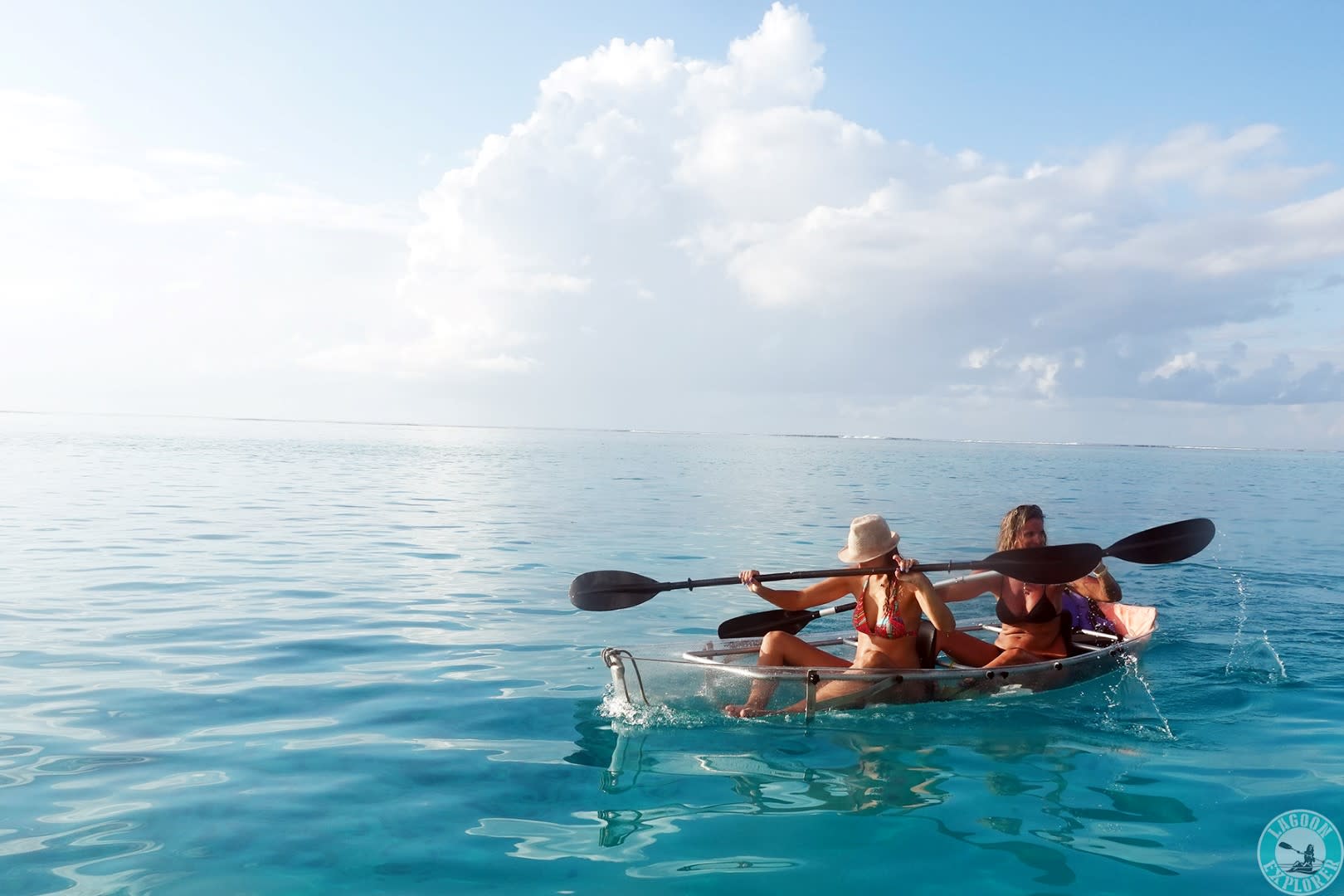 Transparentes Kajak in Moorea