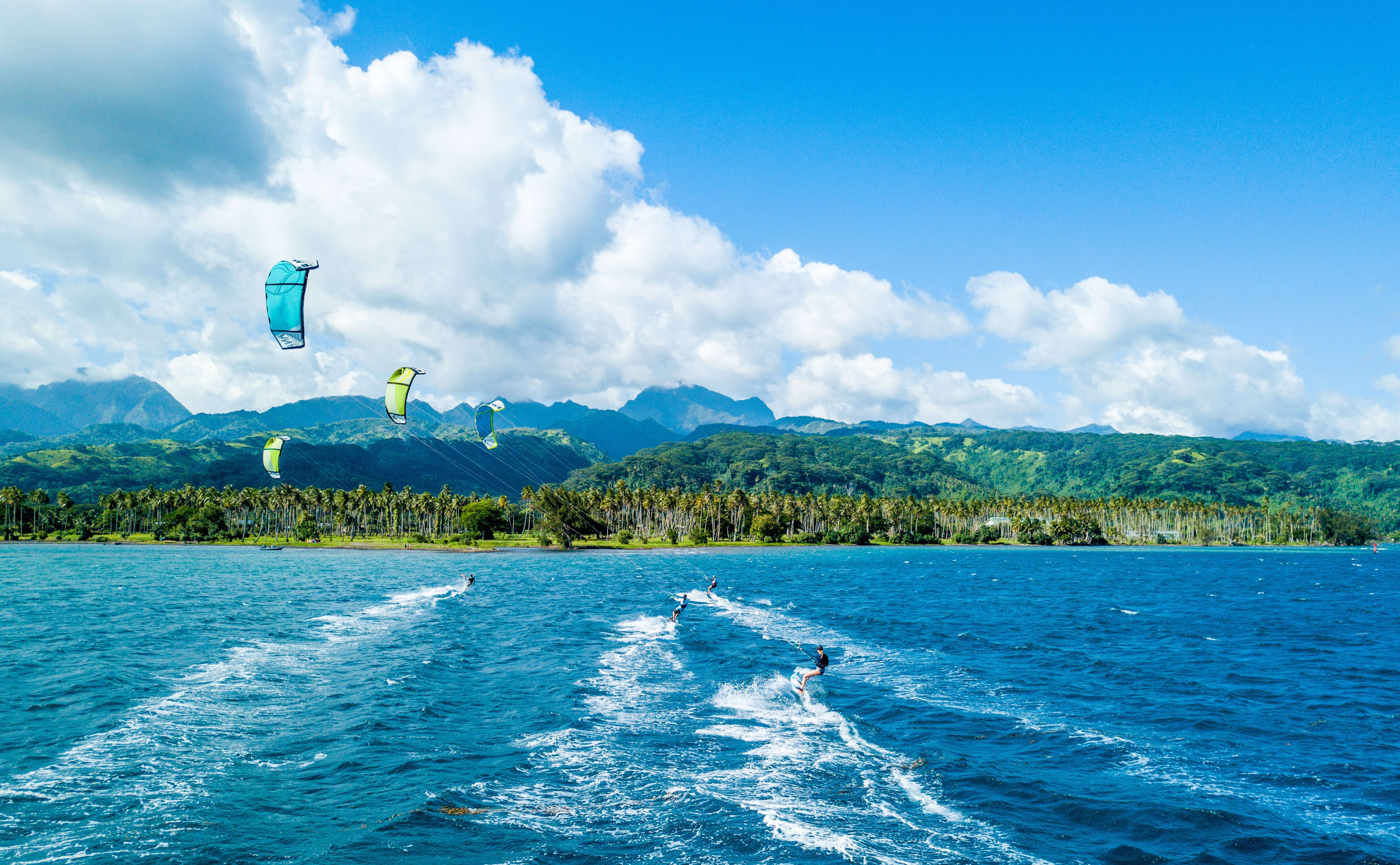 Kite surfing in Tahiti