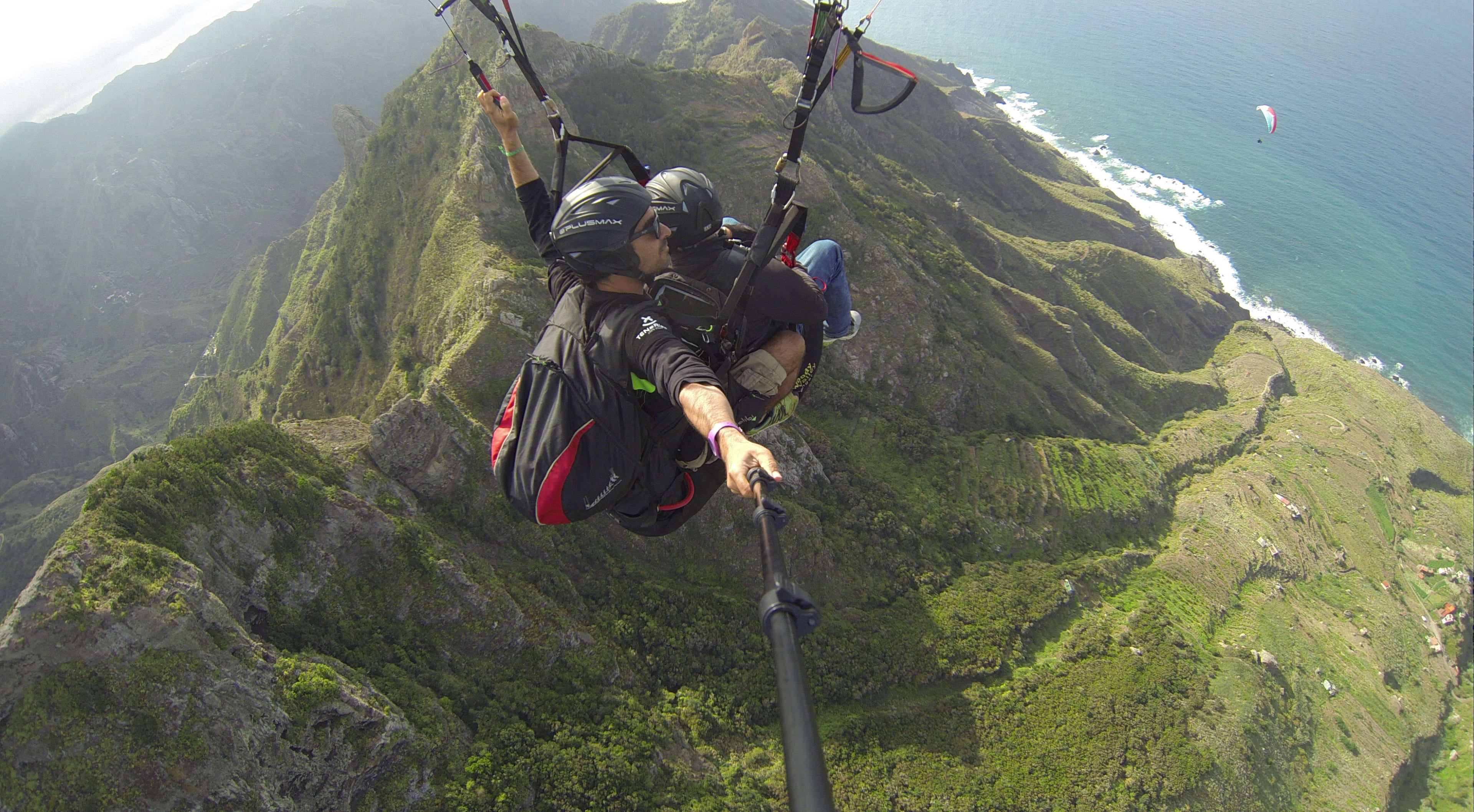 Paragliding anaga tanganana