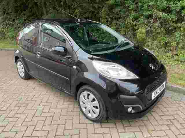 Peugeot 107 1.0 Active image 1