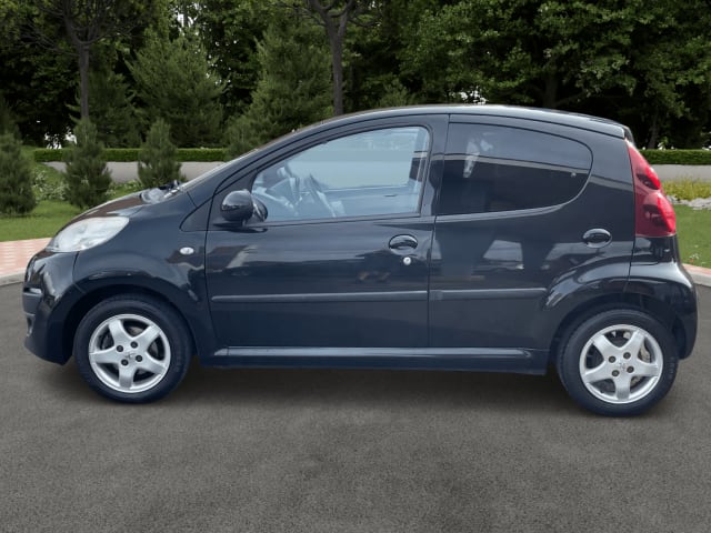 Peugeot 107 1.0 Allure image 7