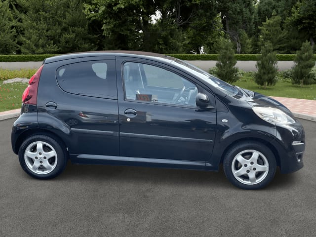 Peugeot 107 1.0 Allure image 2