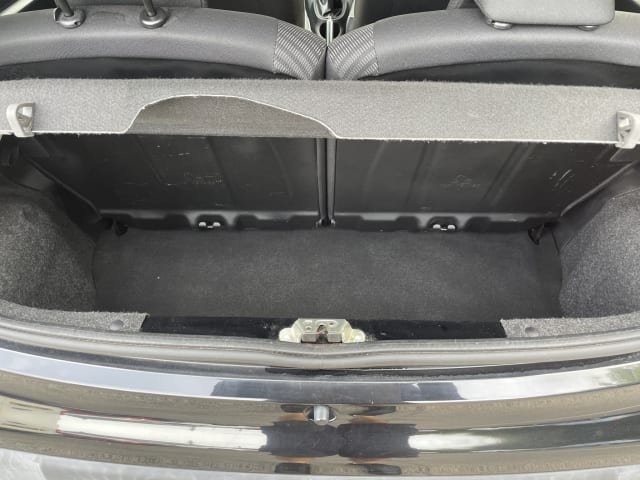 Peugeot 107 1.0 Allure image 12