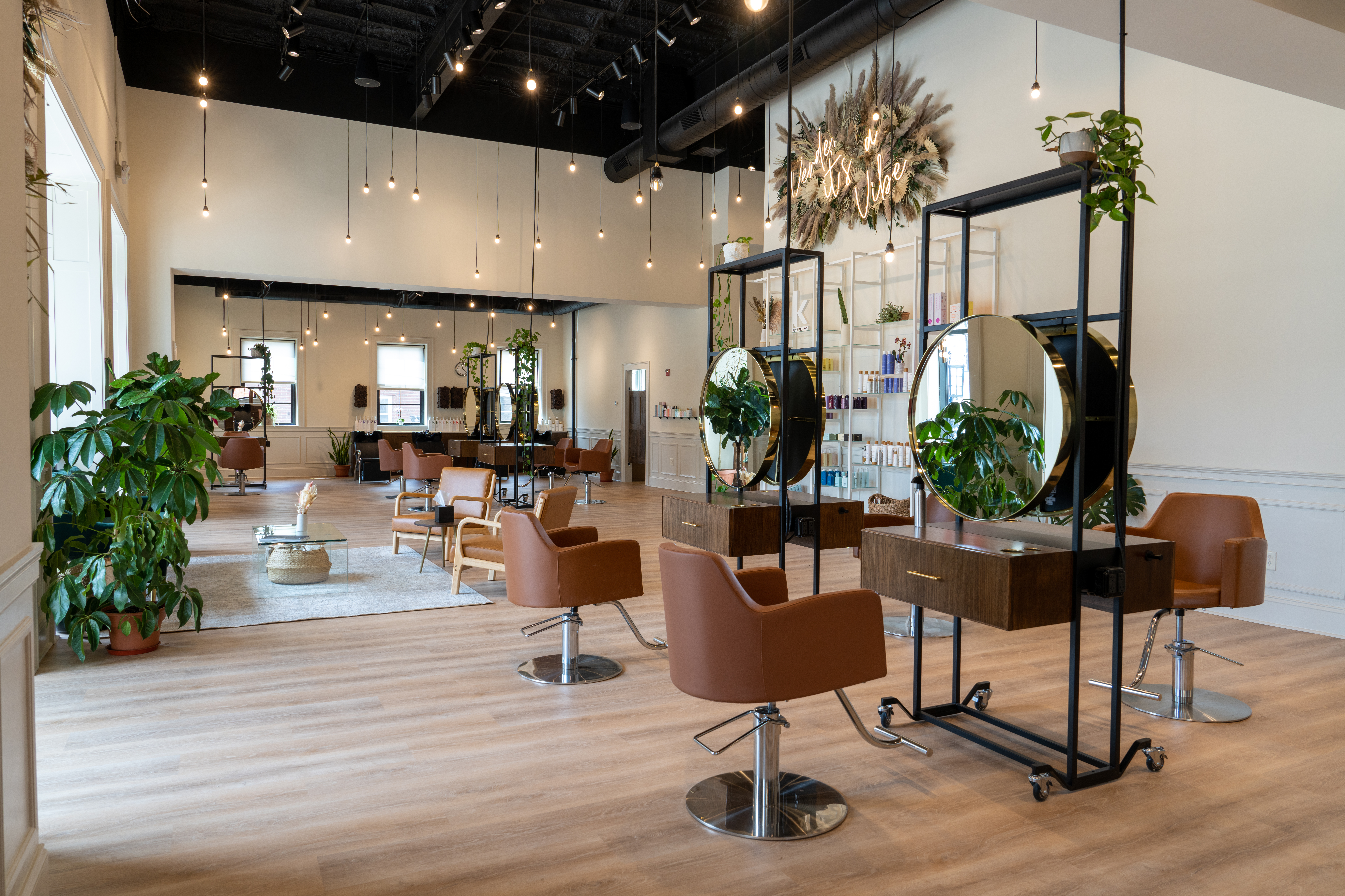 Verde Salon
