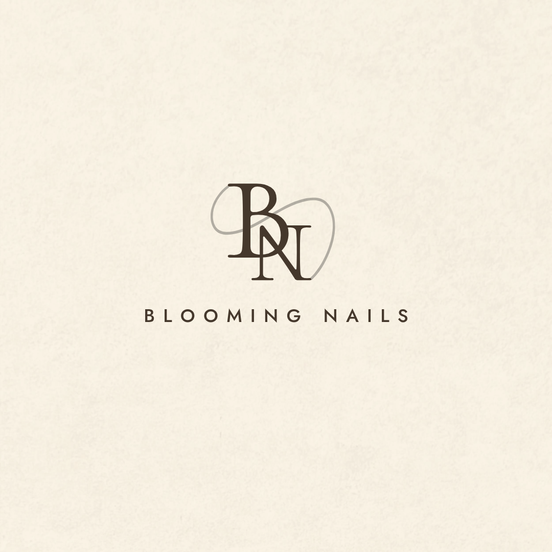 Blooming Nails