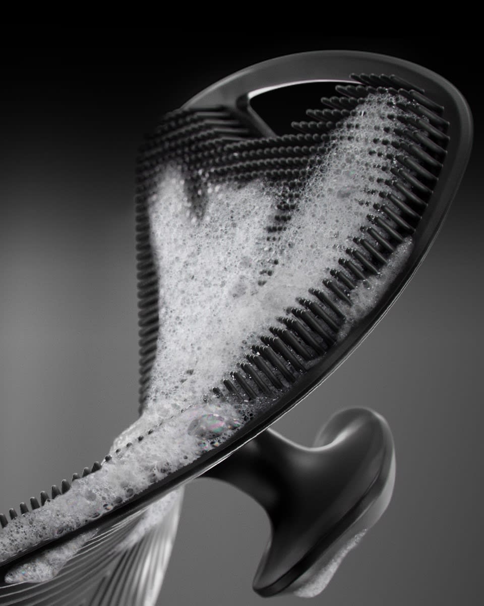 Men's Exfoliating Body Scrubber | The Body Buffer | MANSCAPED US