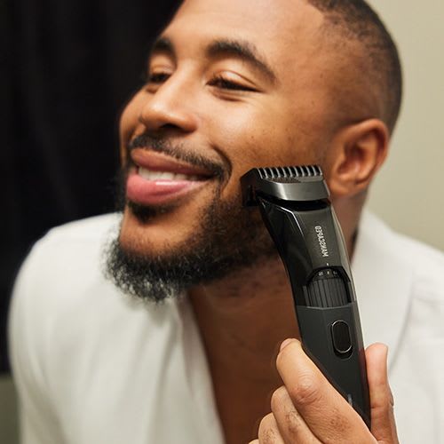 Beard Trimmer for Men The Beard Hedger MANSCAPED EU
