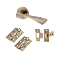 Altro Antique Brass Latch Door Handles on Rose Pack - Knightsbridge Range