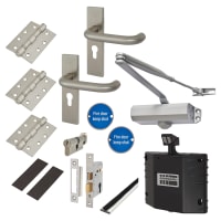 Light Duty Euro Lock Door Handle on Backplate Fire Door Kit & Dorgard Holder - Power Size 3 - Silver