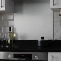 Altro Aluminium Kitchen Splashback - 900 x 750mm - Gloss Brushed Aluminium