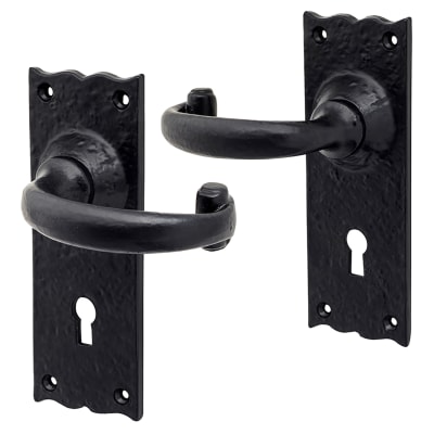 Lever Handles On Backplate Door Furniture Ironmongerydirect