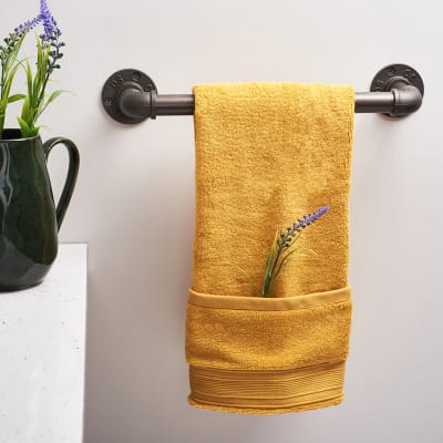 Altro 1/2" Pipe Round Towel Rail Kit - Grey