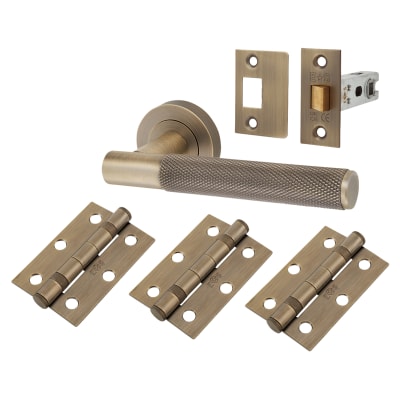 Serozzetta by Carlisle Brass Lagos Knurled Latch Door Handle on Rose Ultimate Kit - Antique Brass