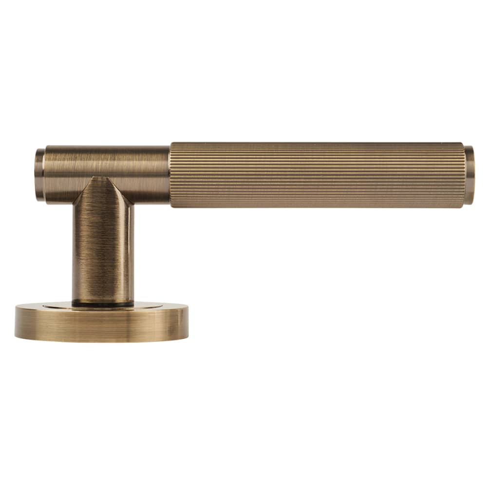 Altro Nova Lines Door Handle on Rose - Antique Brass 