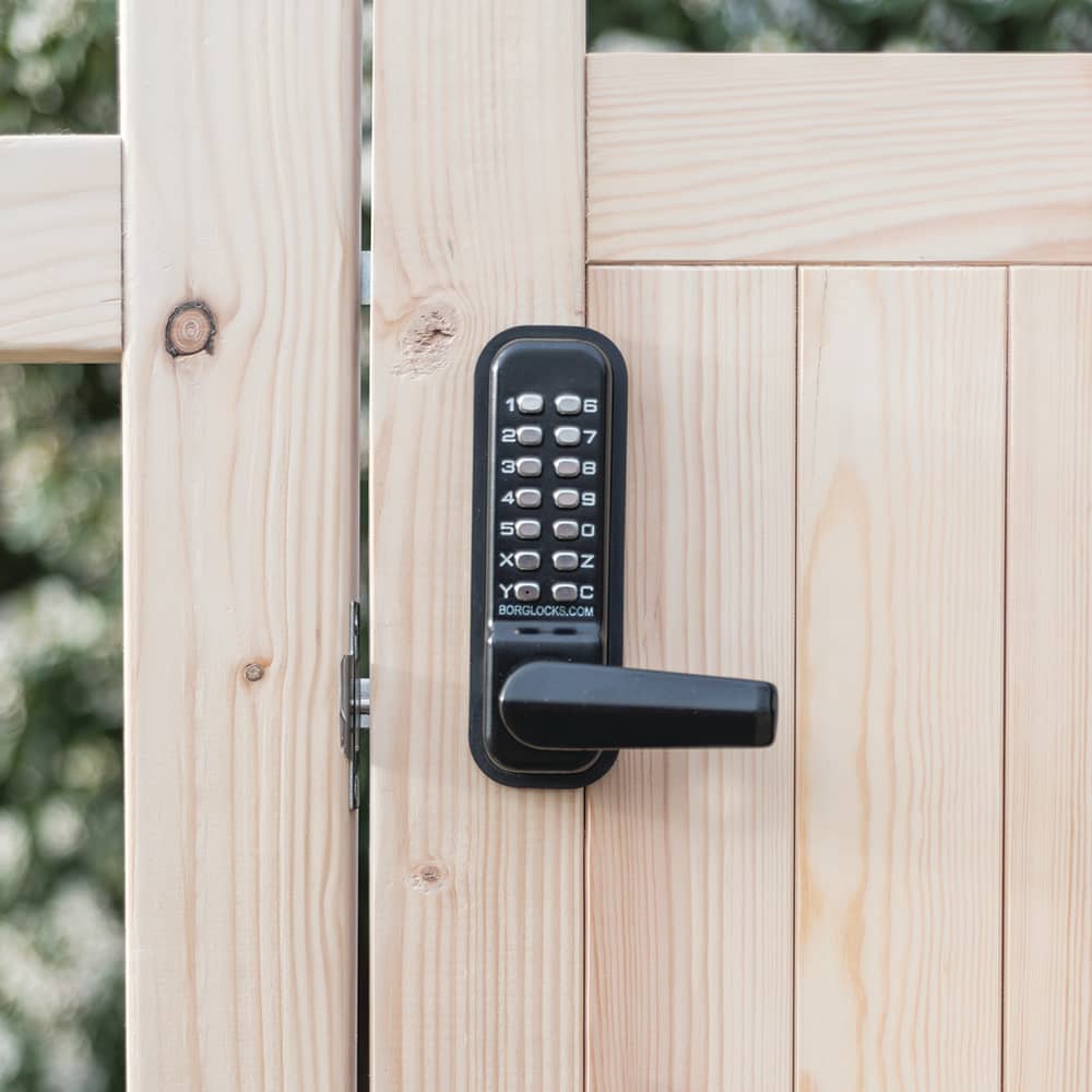 Borg BL4409 External Marine Grade Push Button Slam Latch Code Lock - Black