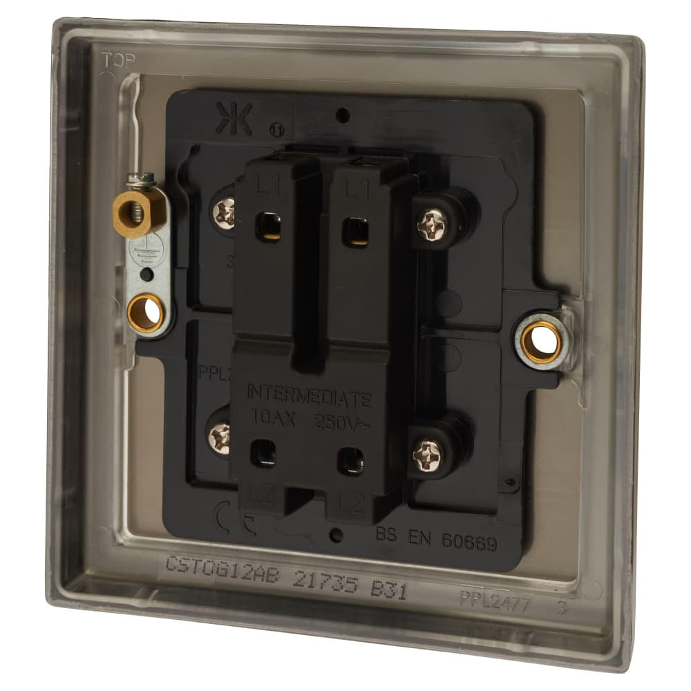Knightsbridge 10AX 1 Gang Intermediate Toggle Light Switch - Antique Brass