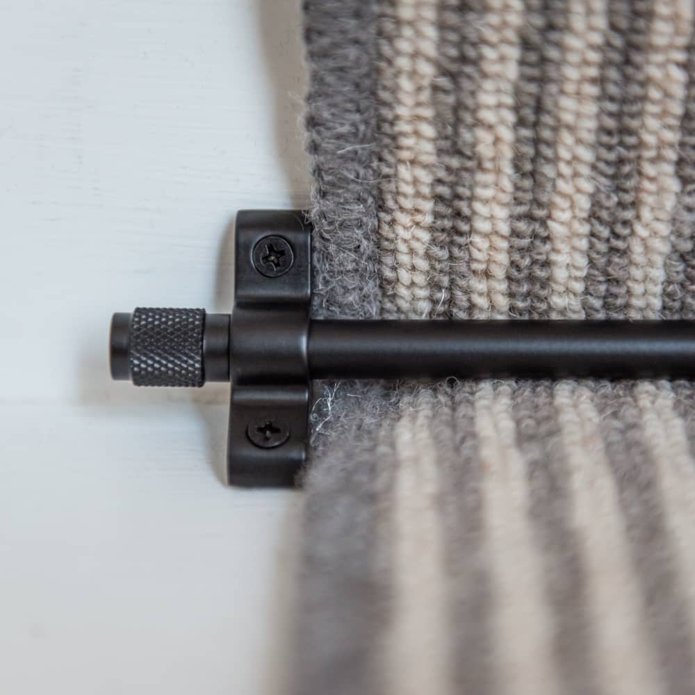Altro Stair Rod with Knurled Finials - 900mm Length - Matt Black