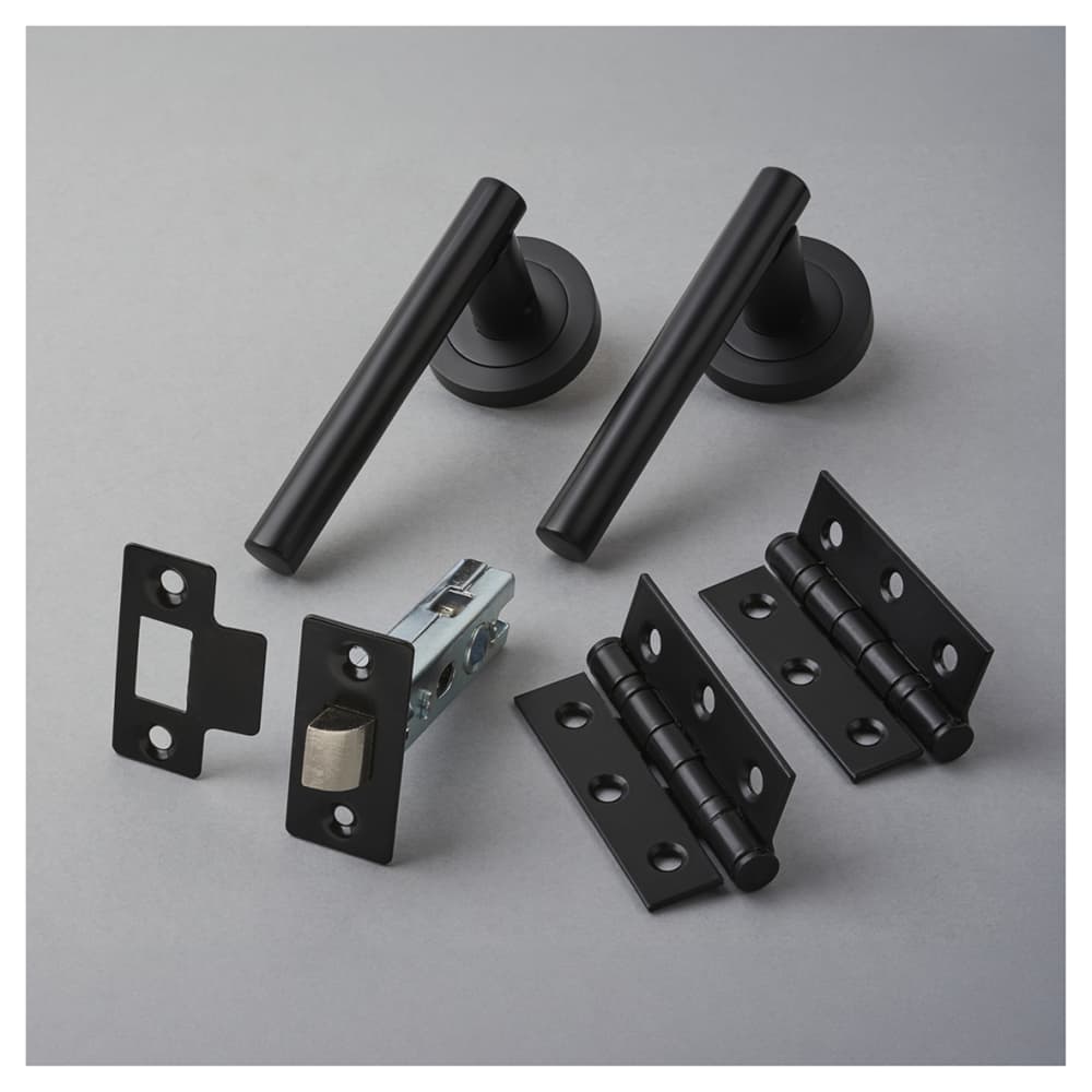 Altro Ella Latch Door Handle on Rose Kit - Matt Black