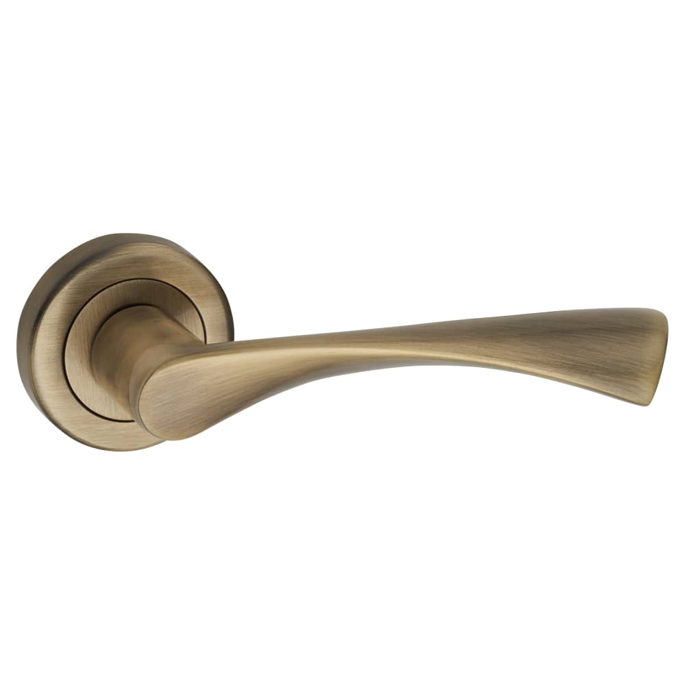 Altro Knightsbridge Door Handle on Rose - Antique Brass