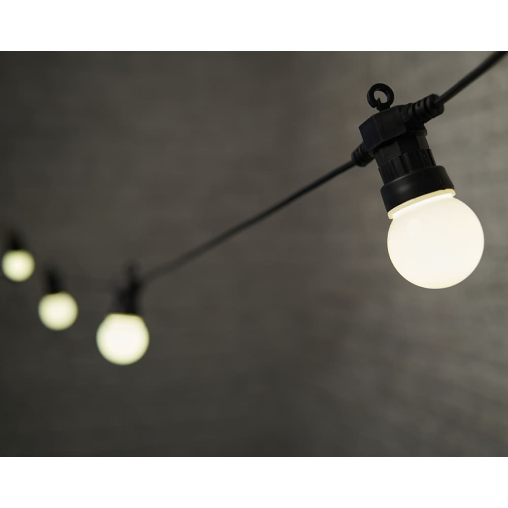 Hampstead Festoon LED 20 Golf Ball Bulb Garden Festoon Lights - IP44 - 3000K Warm White - Opal