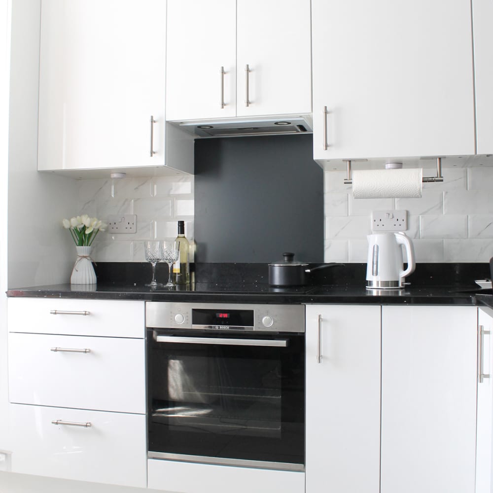 Altro Aluminium Kitchen Splashback - 900 x 750mm - Matt Jet Black