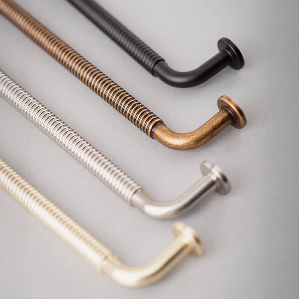 Altro Crewe 10mm Reeded D-Bar Cabinet Pull Handle - 128mm Centres - Antique Brass